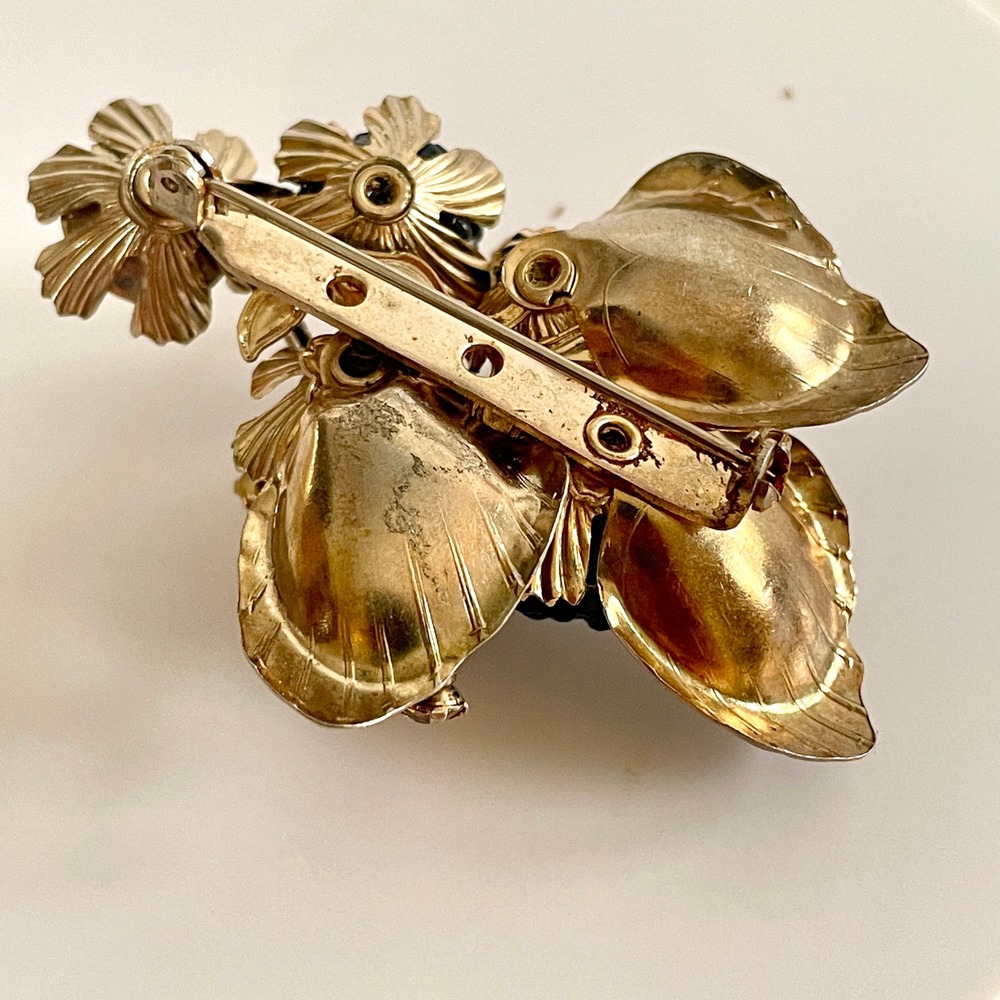Vintage Black & Amber Rhinestone Brooch Gold Tone Berry Leaf Statement Pin - Picture 9 of 11